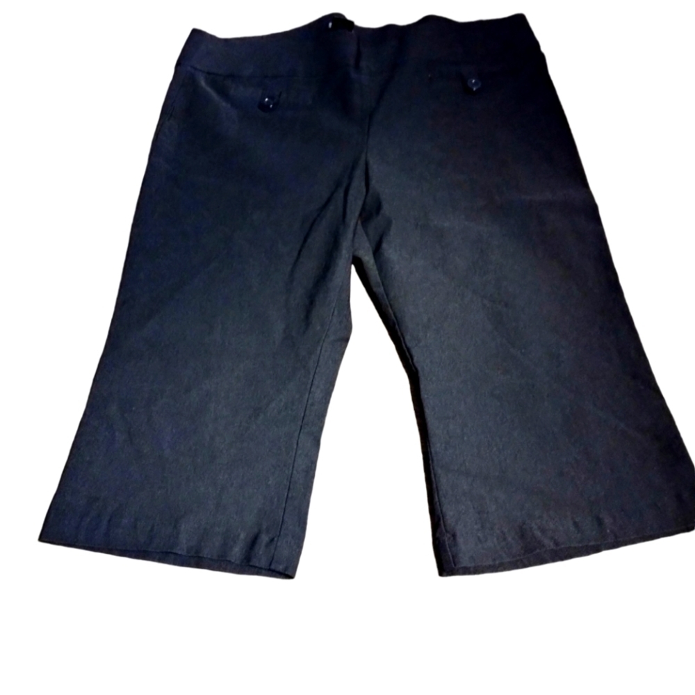 Soho Black Wide-Leg Cropped Capris XL